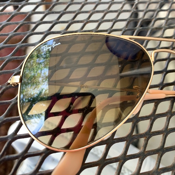 Brown Gradient Aviator Ray-Bans - Picture 2 of 5
